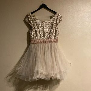 Large sequin/tool dress